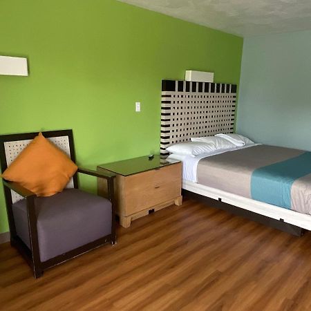 Country Yard Inn And Suites Sikeston Εξωτερικό φωτογραφία