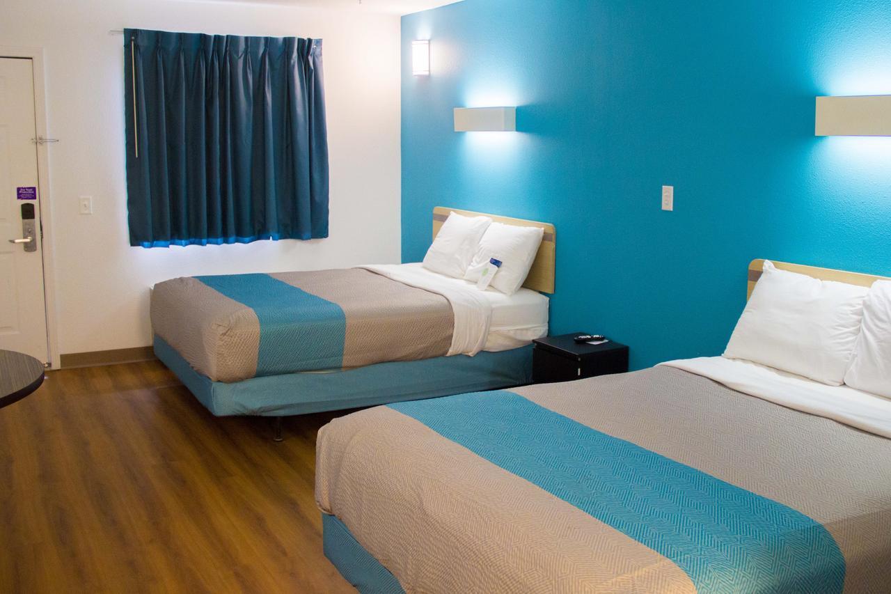 Country Yard Inn And Suites Sikeston Εξωτερικό φωτογραφία