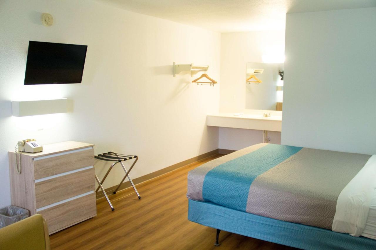 Country Yard Inn And Suites Sikeston Εξωτερικό φωτογραφία