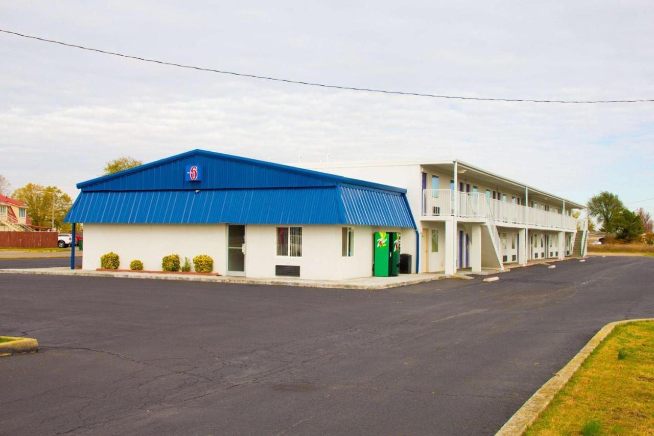 Country Yard Inn And Suites Sikeston Εξωτερικό φωτογραφία